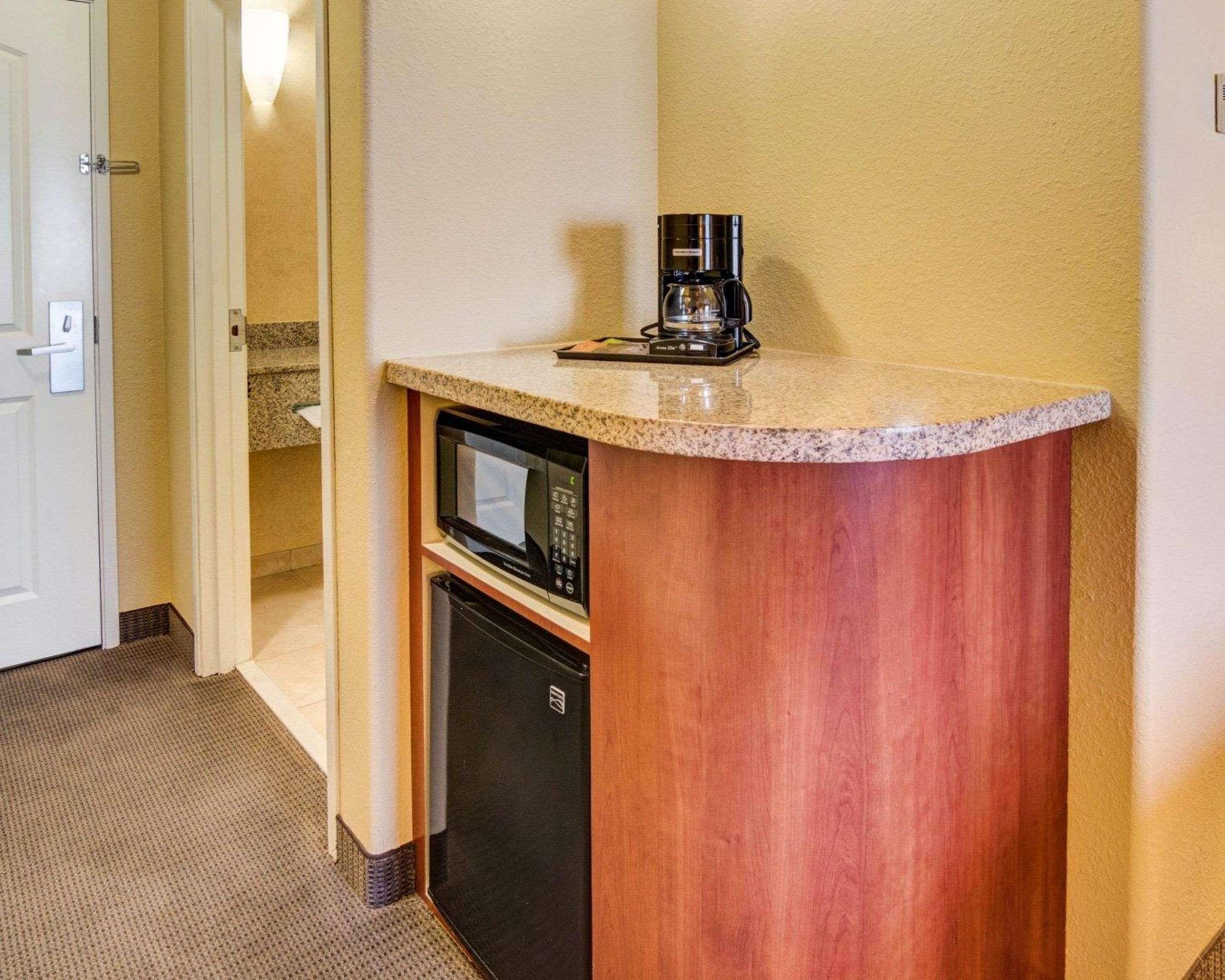 Sleep Inn & Suites Midland West Экстерьер фото